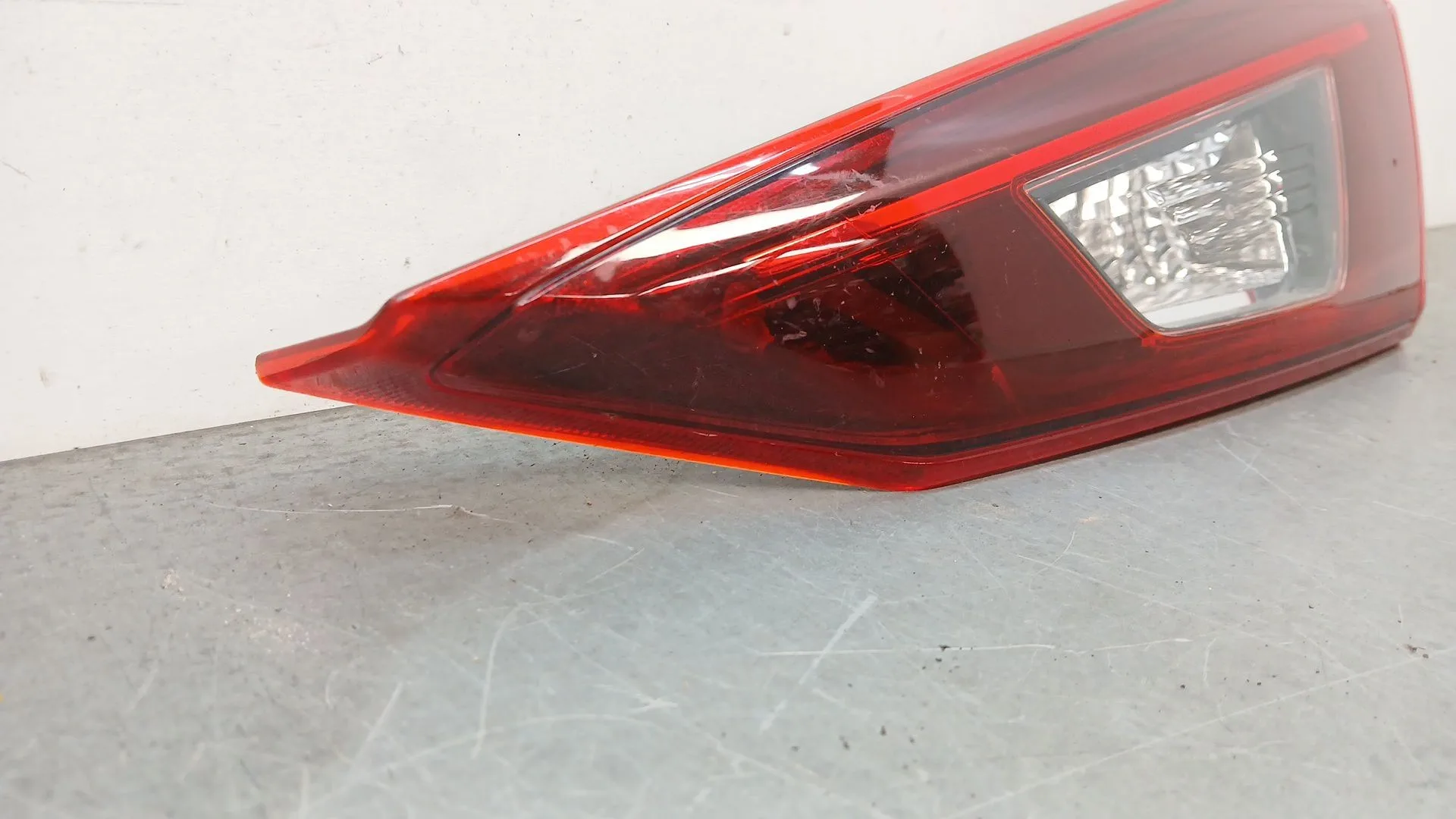 Piloto Trasero Derecho Interior para Mazda 3 Sedan (Bm_, Bn_)