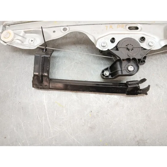 Elevalunas Delantero Derecho para Nissan Qashqai Iii (J12)