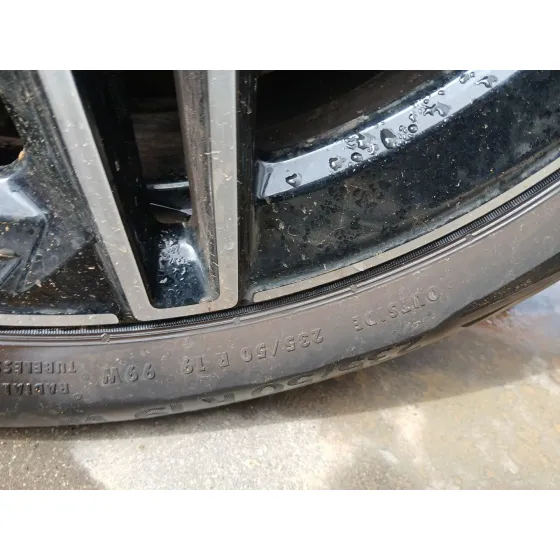 Neumatico para Mercedes-Benz Gla (H247)