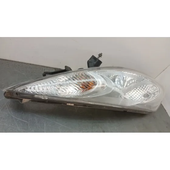 Faro Derecho para Nissan Juke (F15)