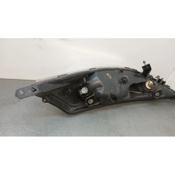 Faro Derecho para Nissan Juke (F15)