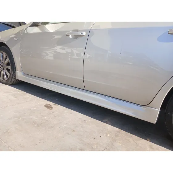 Faldon Lateral para Subaru Impreza Hatchback (Gr, Gh, G3)