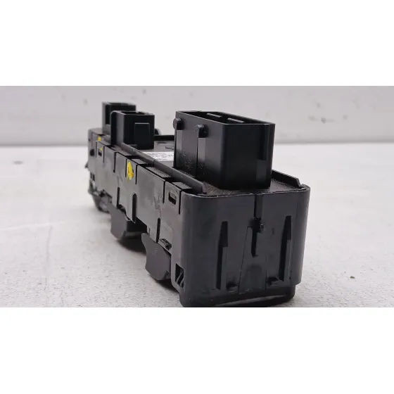 Mando Elevalunas Delantero Izquierdo para Peugeot 3008 Ii Suv (Mc_, Mr_, Mj_, M4_)