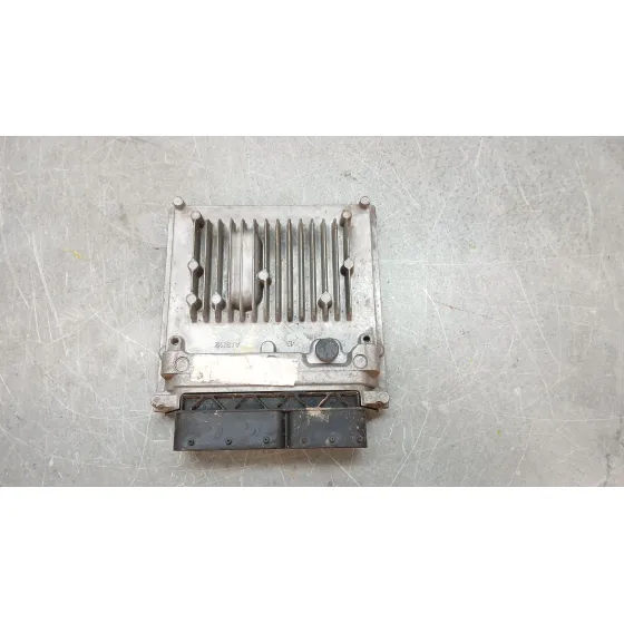 Centralita Motor Uce para Mercedes-Benz Clase B Sports Tourer (W246, W242)