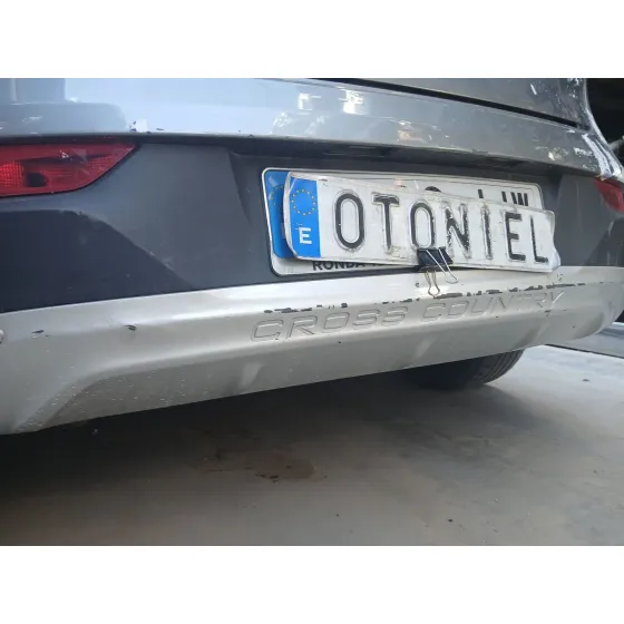 Paragolpes Trasero para Volvo V40 Hatchback (525)