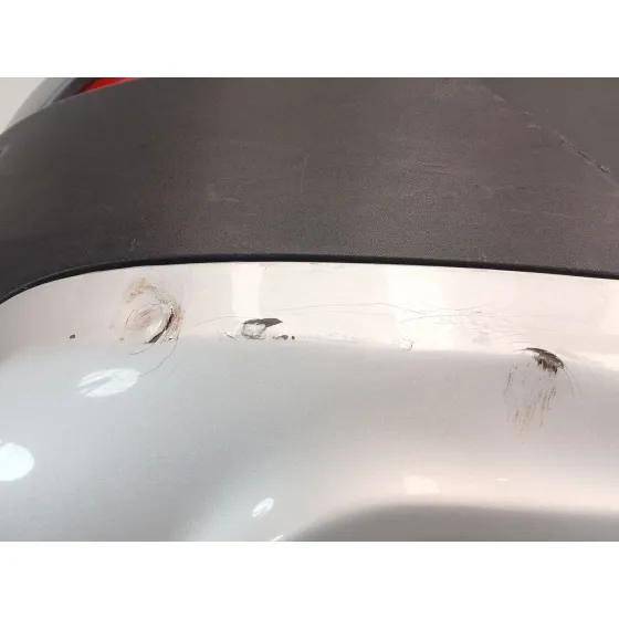 Paragolpes Trasero para Volvo V40 Hatchback (525)
