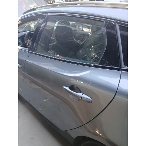 Puerta Trasera Izquierda para Volvo V40 Hatchback (525)