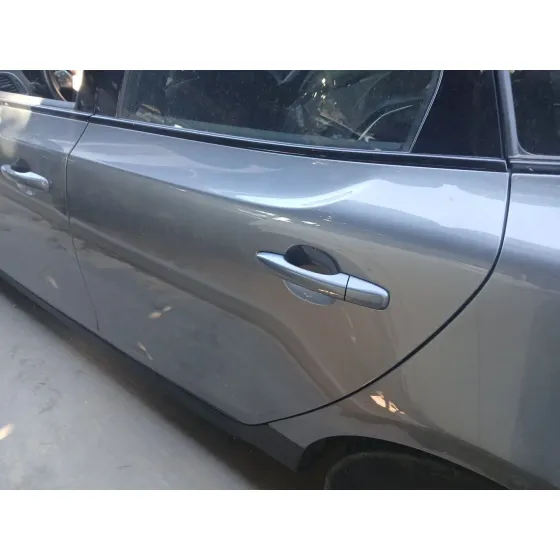 Puerta Trasera Izquierda para Volvo V40 Hatchback (525)