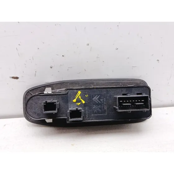 Mando Elevalunas Delantero Izquierdo para Peugeot 2008 I (Cu_)