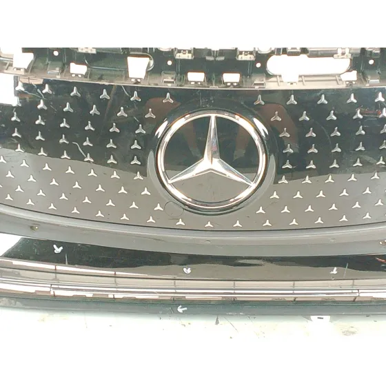 Paragolpes Delantero para Mercedes-Benz Eqb (X243)