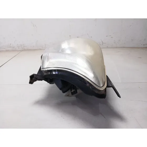 Faro Izquierdo para Toyota Avensis (_T25_)