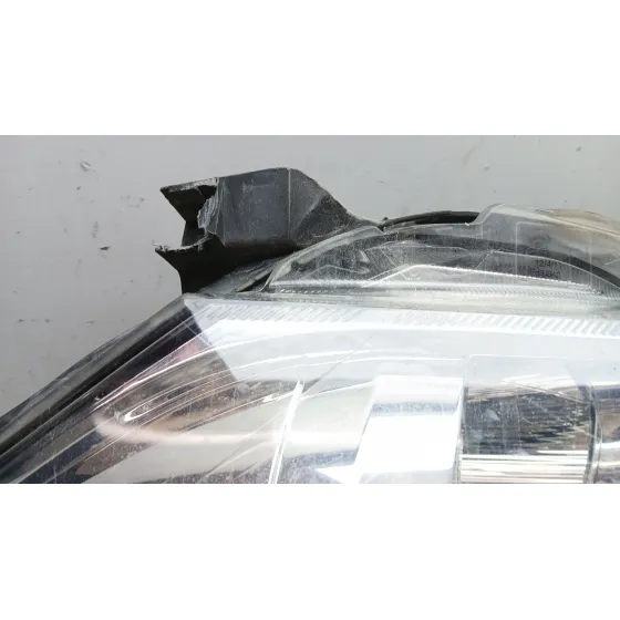 Faro Izquierdo para Toyota Auris (_E15_)