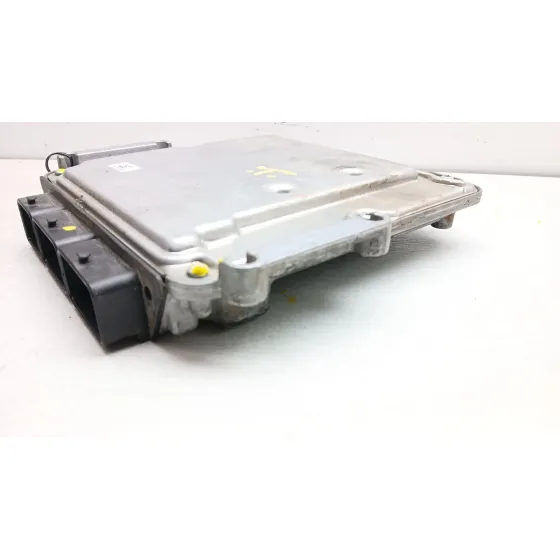 Centralita Motor Uce para Nissan Primastar Furgoneta (X83)