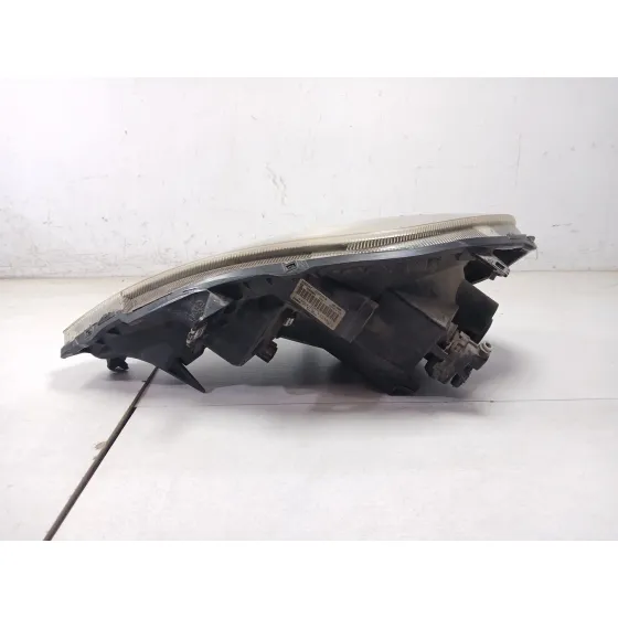 Faro Derecho para Nissan Primastar Furgoneta (X83)