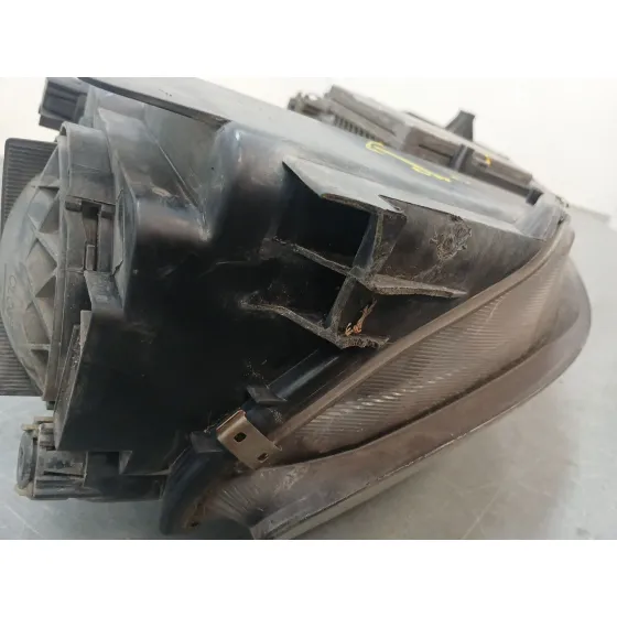 Faro Izquierdo para Mazda 6 Hatchback (Gg)