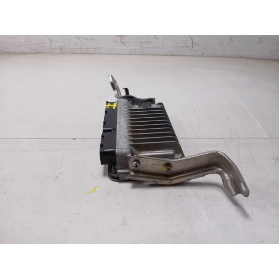 Centralita Motor Uce para Toyota Auris