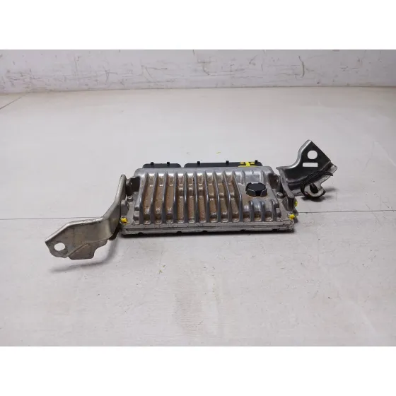 Centralita Motor Uce para Toyota Auris