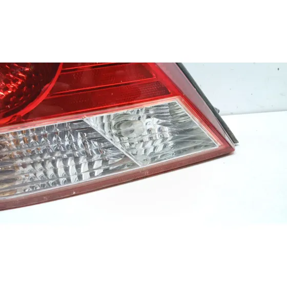 Piloto Trasero Izquierdo para Hyundai Coupe Ii (Gk)