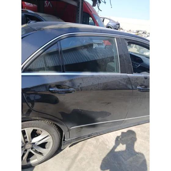 Puerta Trasera Derecha para Mercedes-Benz Clase E (W212)