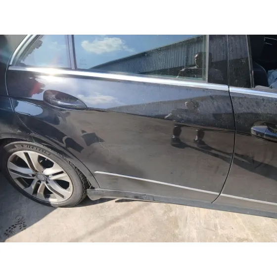 Puerta Trasera Derecha para Mercedes-Benz Clase E (W212)