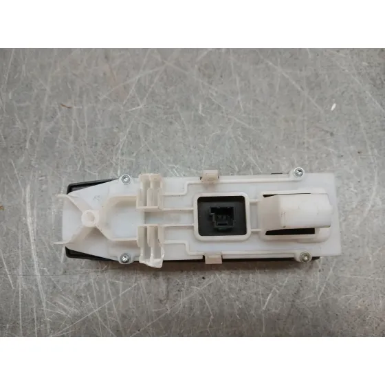 Mando Elevalunas Delantero Izquierdo para Mercedes-Benz Clase E (W212)