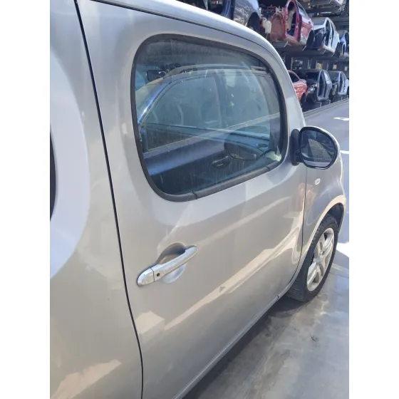 Puerta Delantera Derecha para Nissan Cube (Z12)