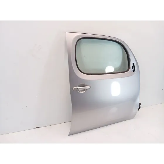 Puerta Delantera Derecha para Nissan Cube (Z12)