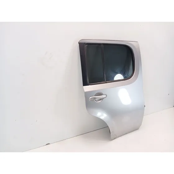 Puerta Trasera Derecha para Nissan Cube (Z12)