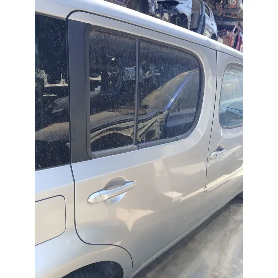 Puerta Trasera Derecha para Nissan Cube (Z12)