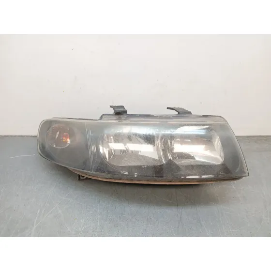 Faro Derecho para Seat Leon (1M1)