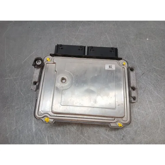Centralita Motor Uce para Ford Focus Iii