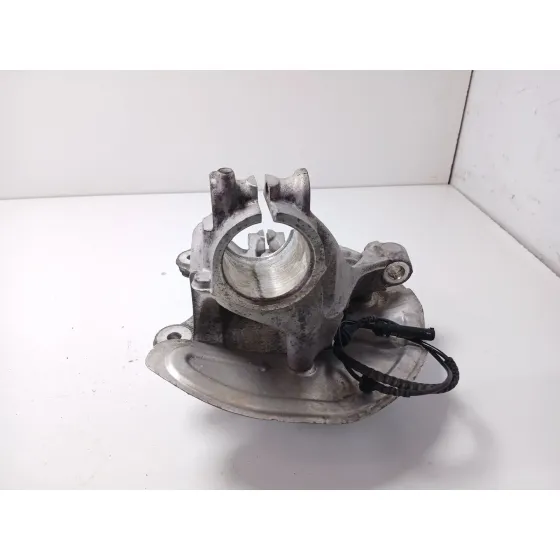 Mangueta Delantera Izquierda para Bmw 1 (F40)