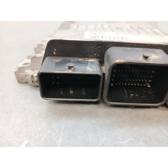 Centralita Motor Uce para Ford Focus Iii