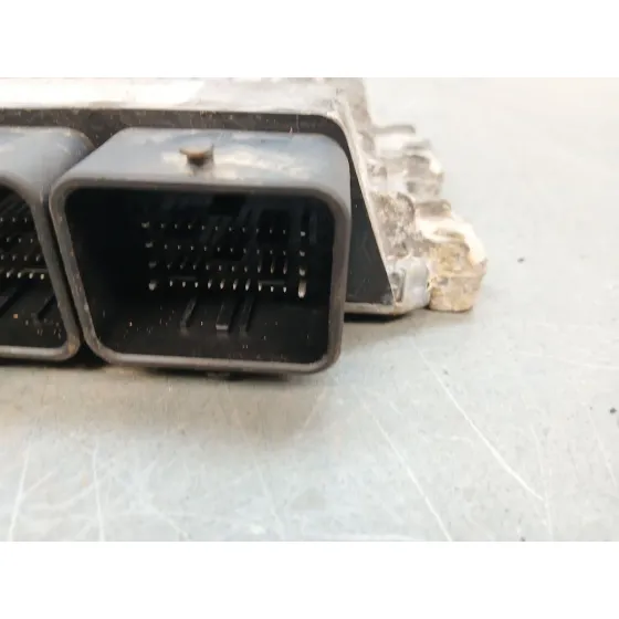 Centralita Motor Uce para Ford Focus Iii