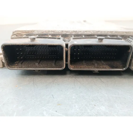 Centralita Motor Uce para Renault Megane Iii Sport Tourer