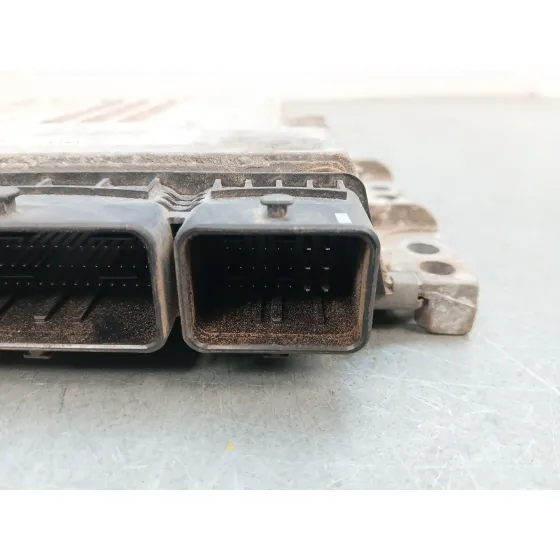 Centralita Motor Uce para Renault Megane Iii Sport Tourer