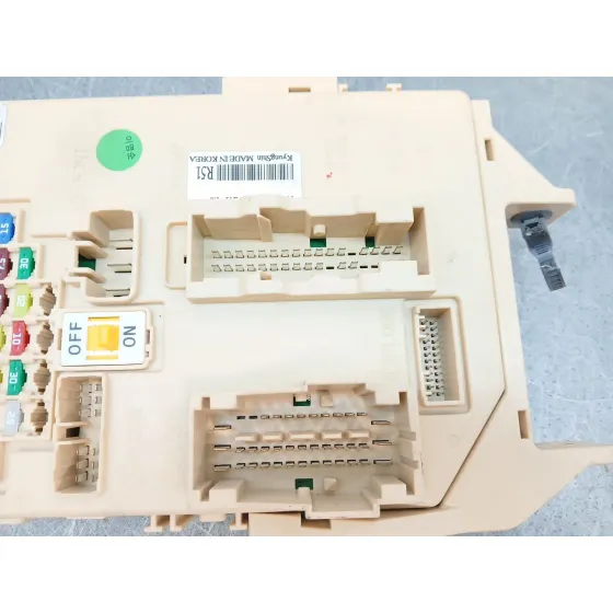 Caja Reles / Fusibles para Kia Carens ( )