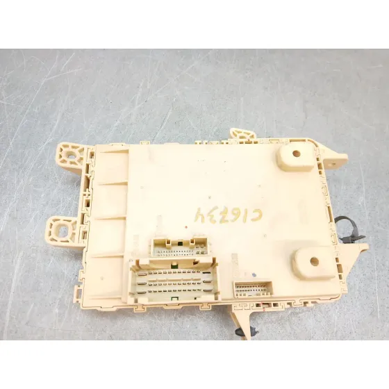 Caja Reles / Fusibles para Kia Carens ( )
