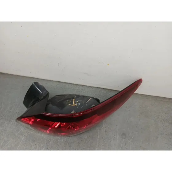 Piloto Trasero Derecho para Mazda 6 Station Wagon (Gj, Gl)