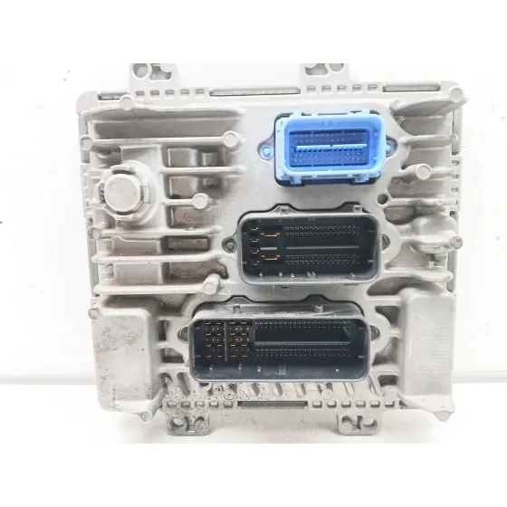 Centralita Motor Uce para Opel Astra J (P10)