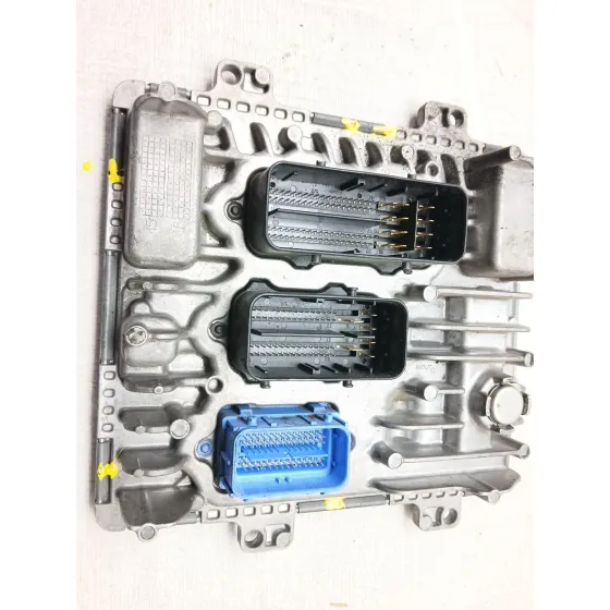 Centralita Motor Uce para Opel Astra J (P10)