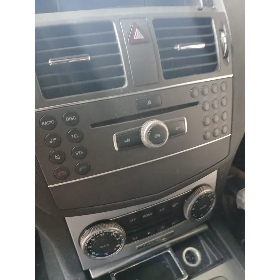 Sistema Audio / Radio Cd para Mercedes-Benz Clase C (W204)