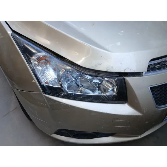 Faro Derecho para Chevrolet Cruze (J300)