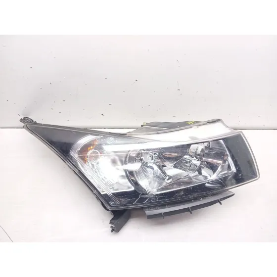 Faro Derecho para Chevrolet Cruze (J300)