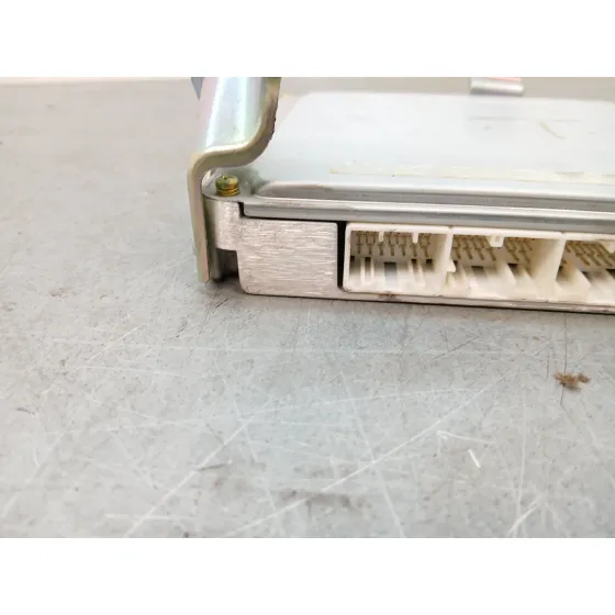 Centralita Motor Uce para Toyota Corolla (_E12_)