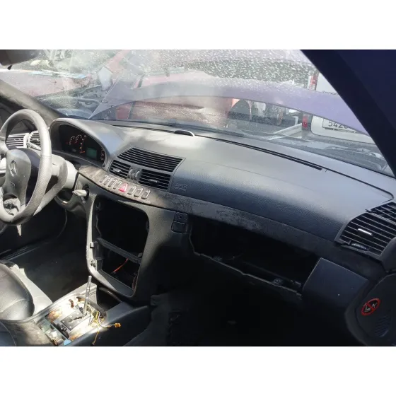 Salpicadero para Mercedes-Benz Clase S (W220, V220)