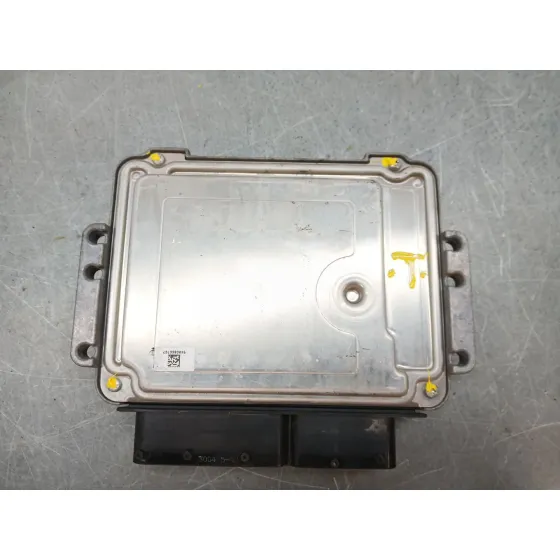 Centralita Motor Uce para Kia Carens Iv