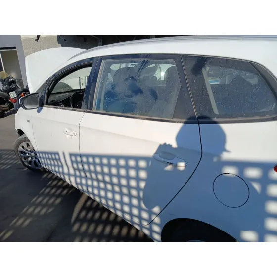 Puerta Trasera Izquierda para Kia Carens Iv