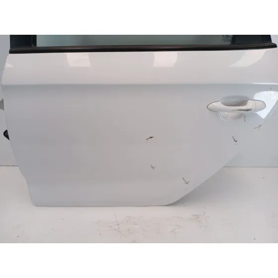 Puerta Trasera Izquierda para Kia Carens Iv