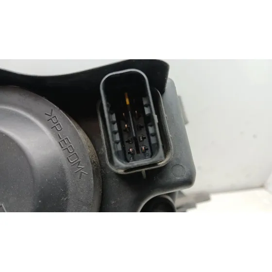 Faro Izquierdo para Citroën C-Elysee (Dd_)